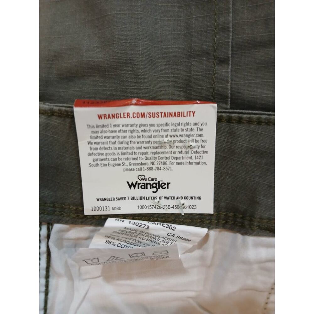 Wrangler Cargo Shorts Men's 44 Olive Relaxed fit Flex comfort NWT - Picture 13 of 14